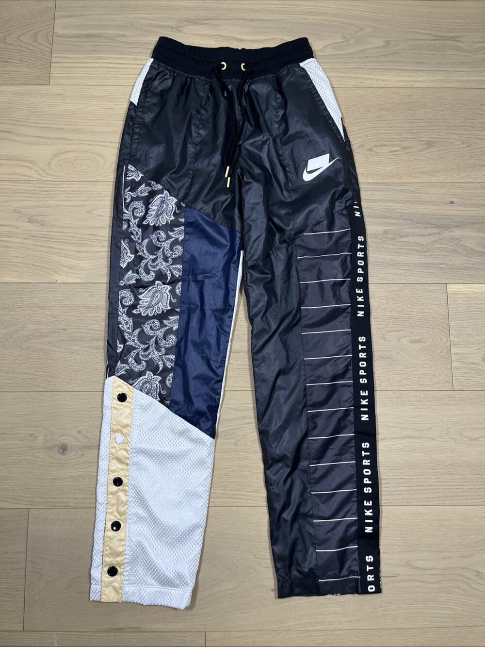 Nike Sportswear NSW Woven Track Pants Patchwork Snap AR2940-010 Women's XS